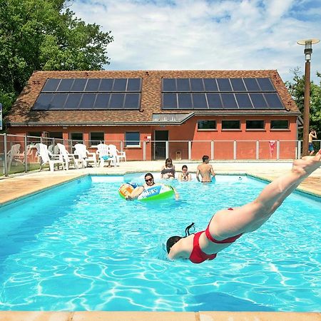 Onlycamp Le Pont Romain Yvré-lʼÉvêque Dış mekan fotoğraf