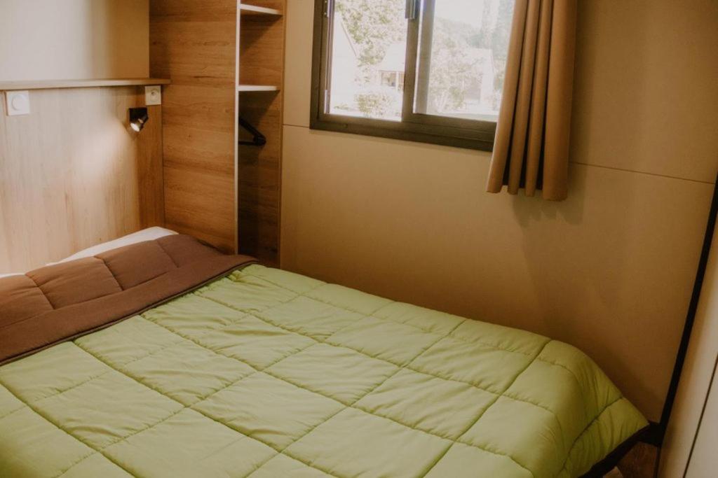 Onlycamp Le Pont Romain Yvré-lʼÉvêque Dış mekan fotoğraf