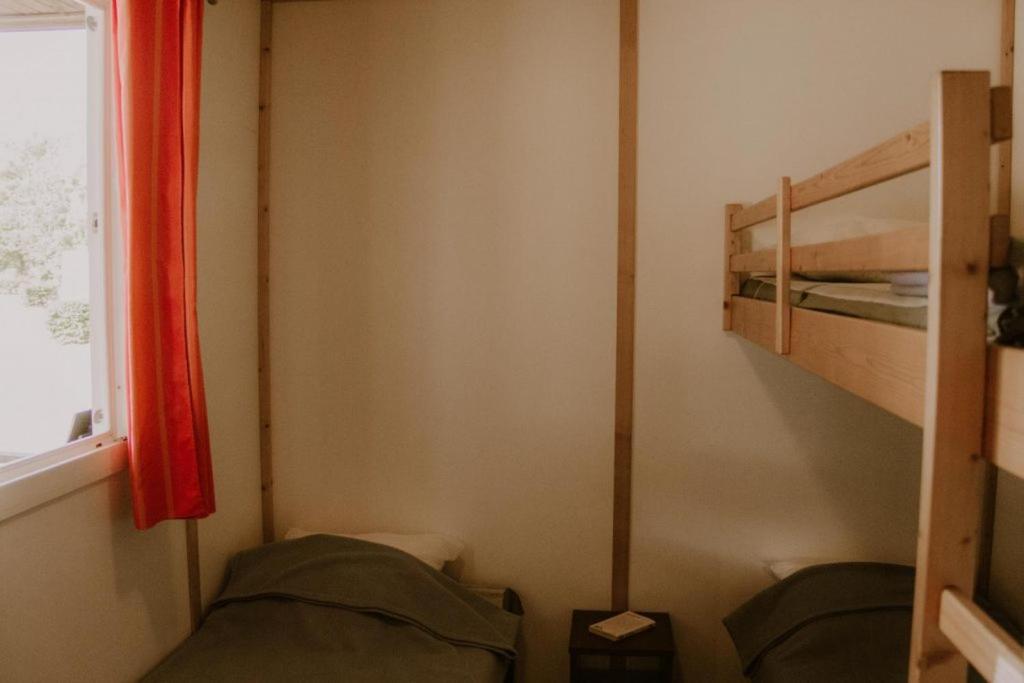 Onlycamp Le Pont Romain Yvré-lʼÉvêque Dış mekan fotoğraf